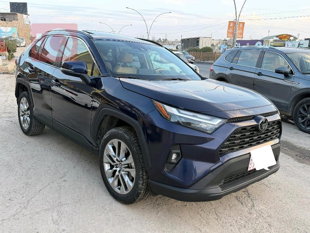 تۆیۆتا ڕاڤ 4